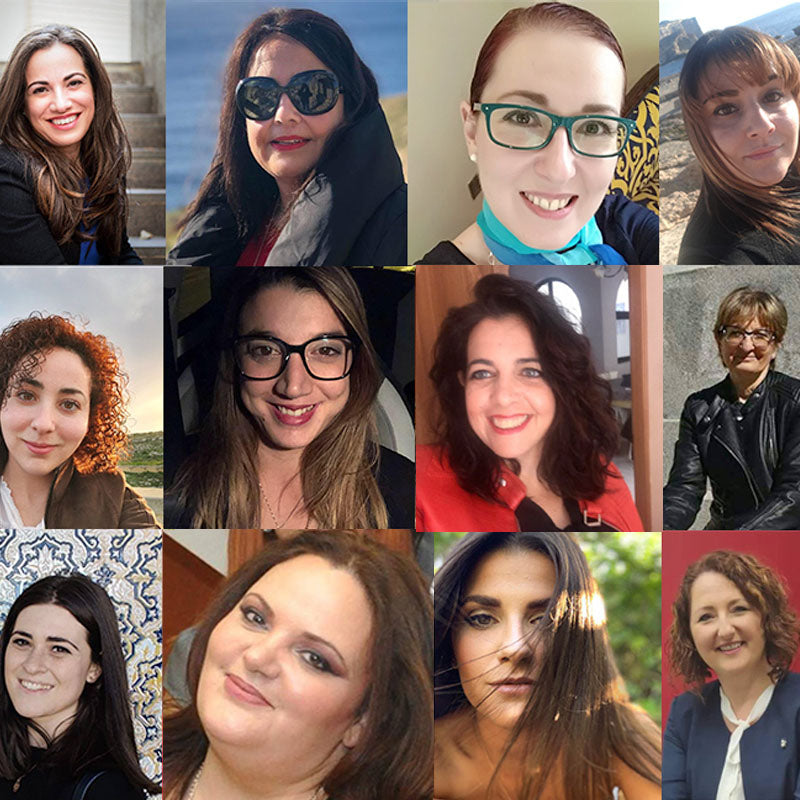 MVINTAGE HONOURS 50 SUPERHERO WOMEN