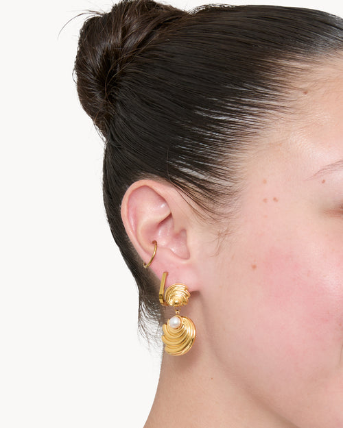 Timeless Pearl Bebbuxu Tond Dangling Earrings