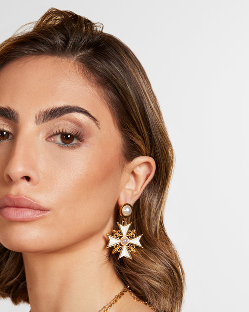 Timeless Pearl Statement Kavallier Dangling Earrings