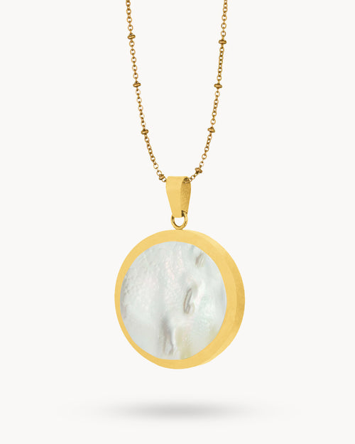 Mother Of Pearl Twist Stone Set