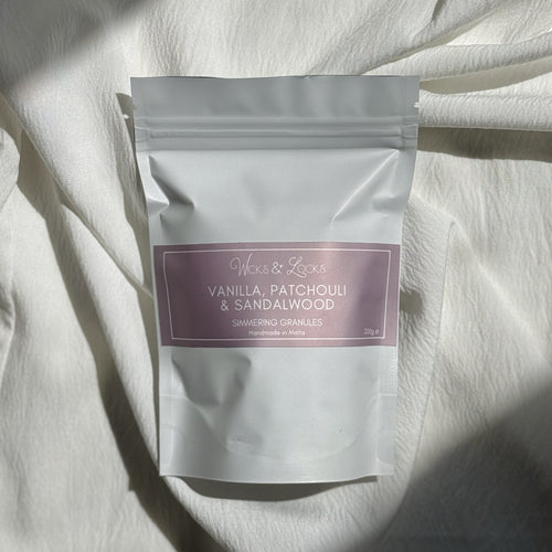 Wicks & Locks Vanilla, Patchouli & Sandalwood - Simmering Granules