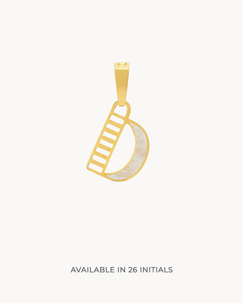D Dainty Siġill Initial Pendant