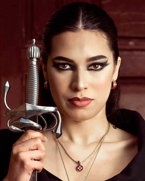 Kavallieri Bravery Red Maltese Cross Maduma Pendant, Gold