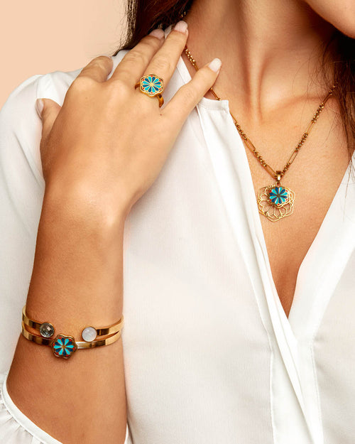 Ta’ Pinu Rose Window Hollow Pendant, Gold