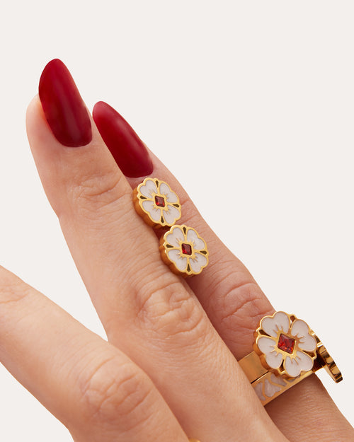 Lucky Love White Flower Stud Earrings, Gold