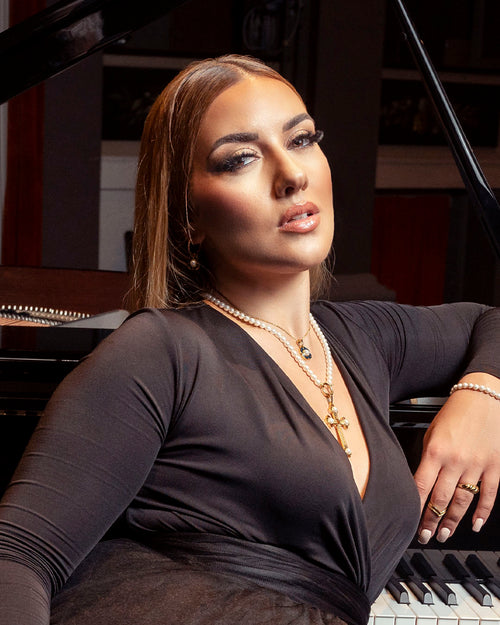 Timeless Pearl Blossom Pendant, Gold