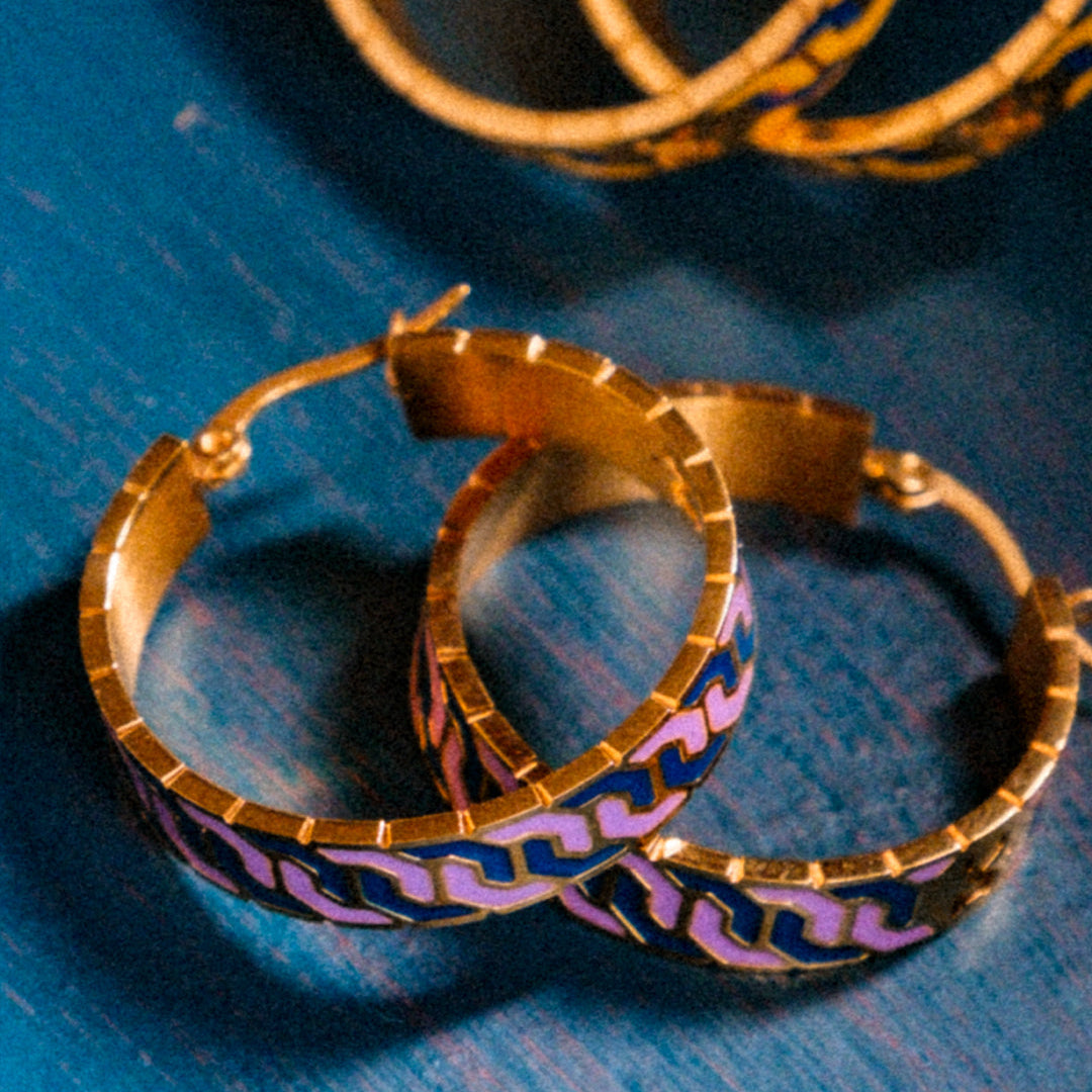 How to choose earrings based on your face shape