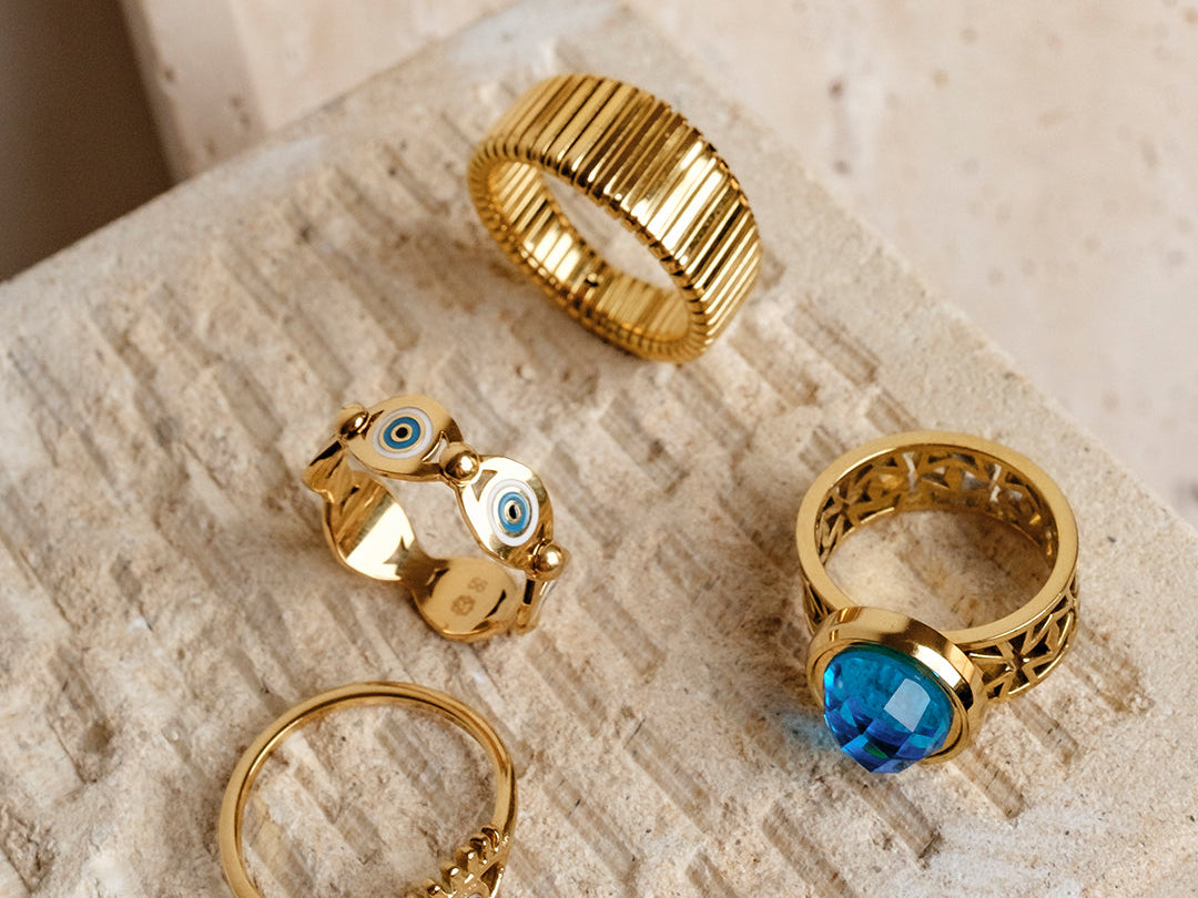 Everyday elegance – how to style jewellery for work and play