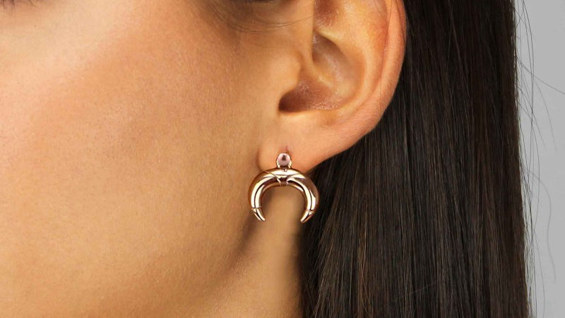 A NEW WAY TO STYLE YOUR FAVOURITE PENDANTS