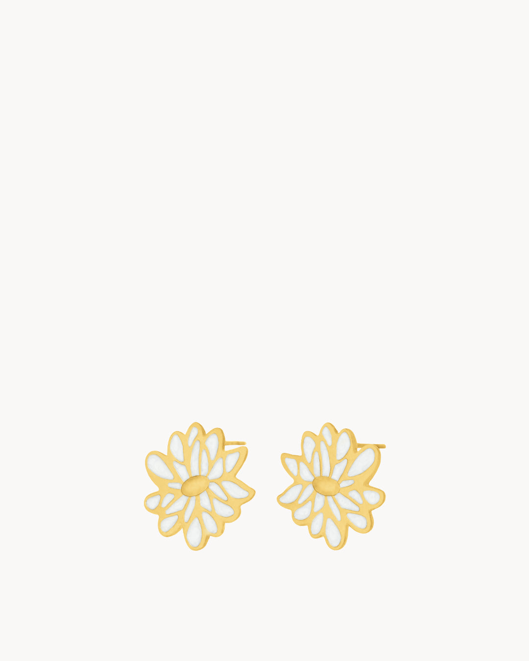 April Birth Flower Studs, Daisy