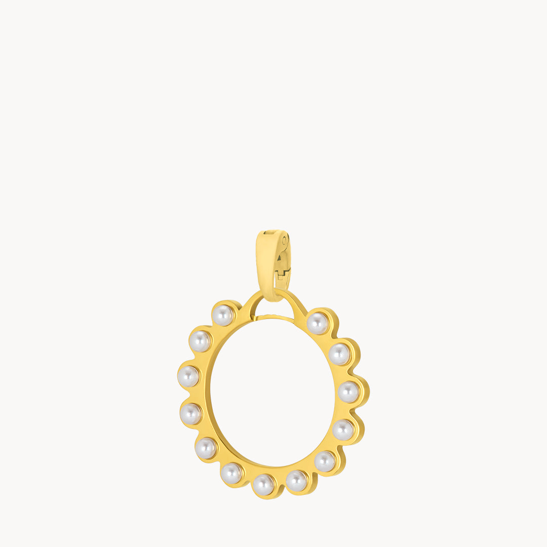 Timeless Pearl Halo Pendant