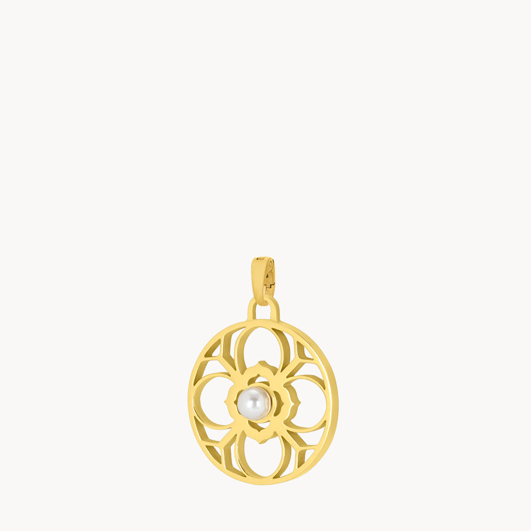Timeless Pearl Dainty Bizzilla Pendant