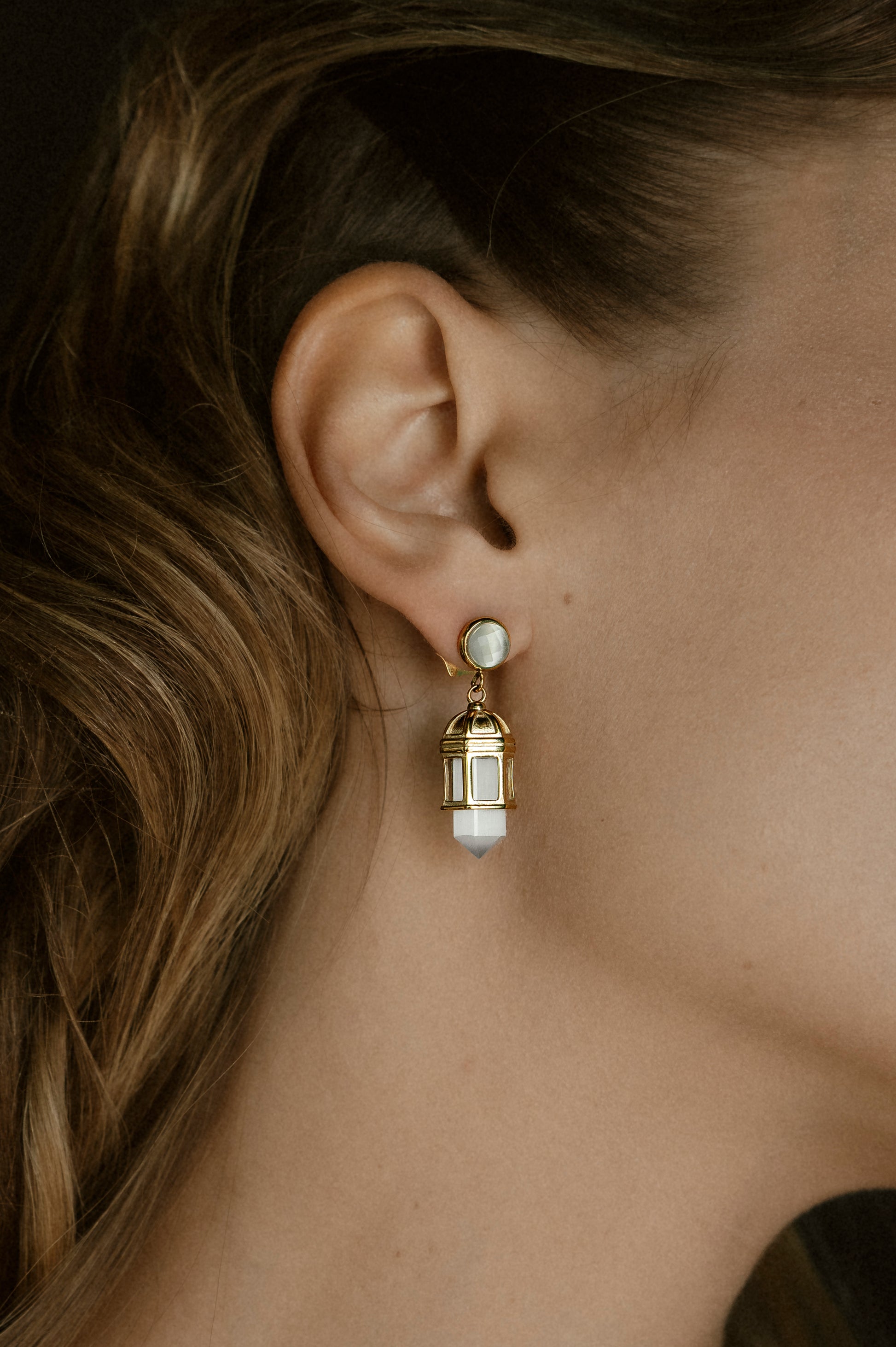 Gardjola White Cat Eye Dangling Earrings