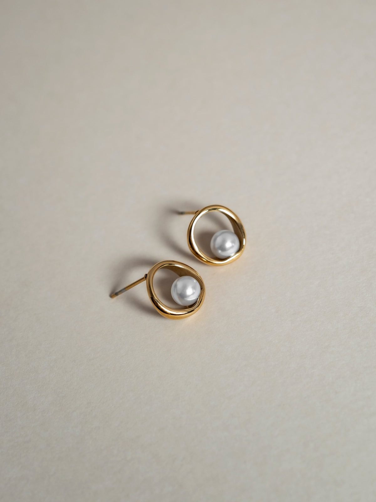 Infinite Pearl Stud Earrings