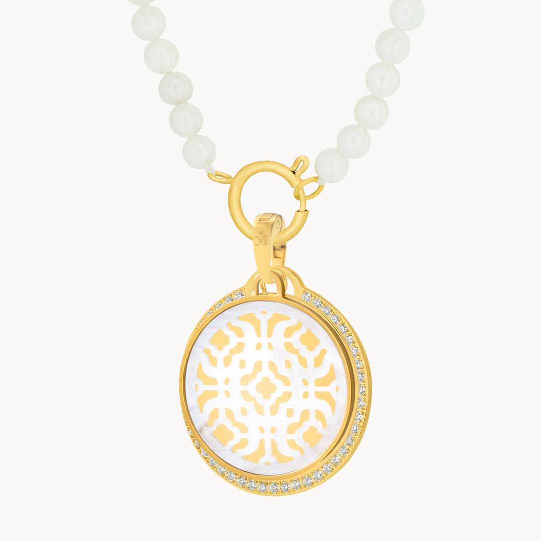 Bizzilla Engravable Halo Necklace Set