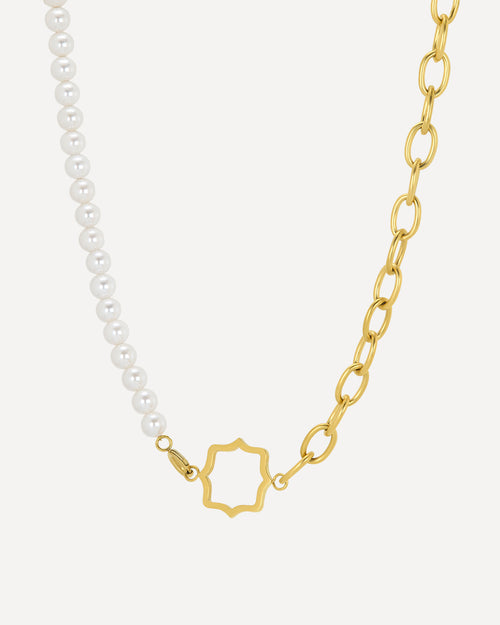 Bold Timeless Pearl Charm Chain
