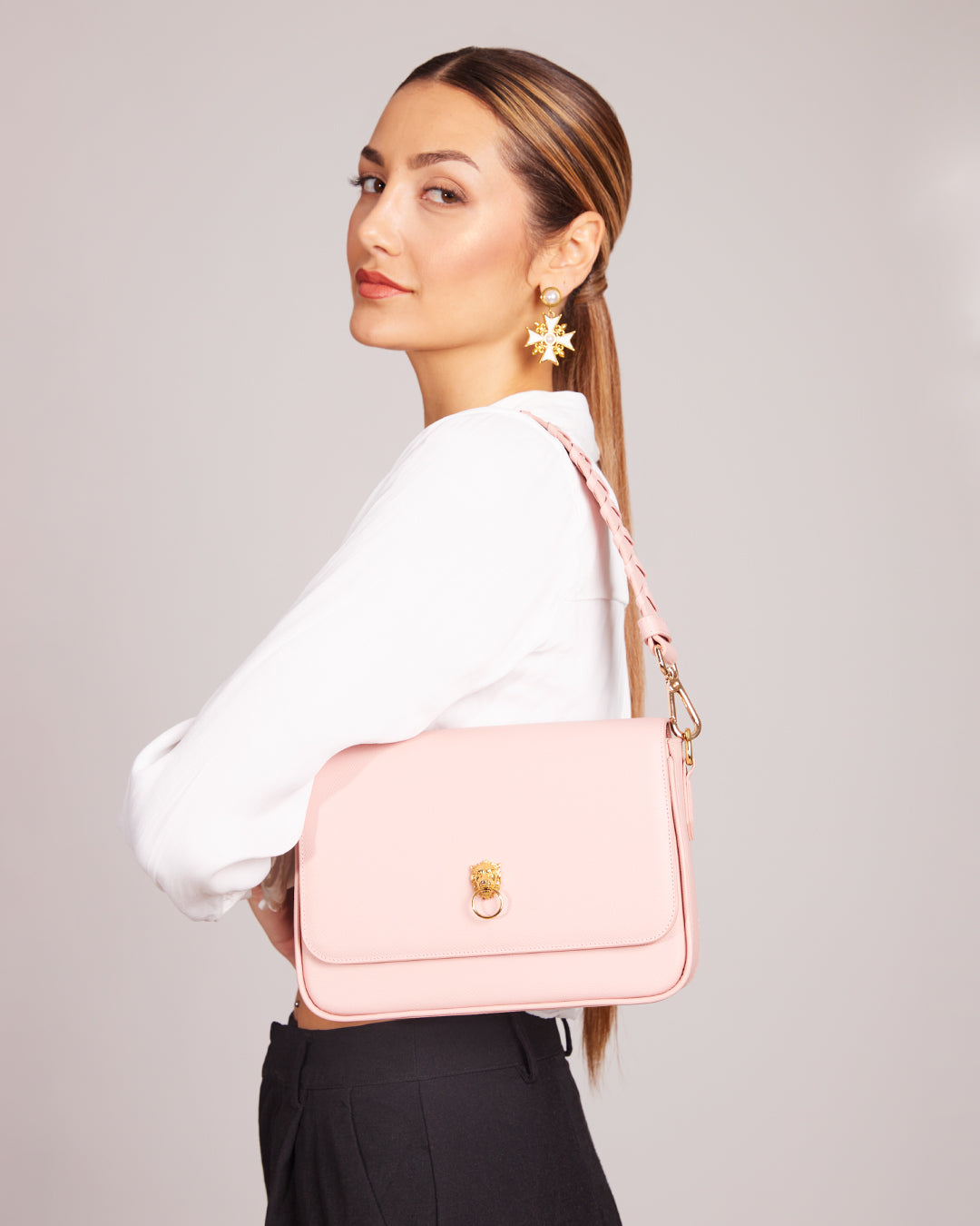 The Lion Ħabbata Handbag, Pink