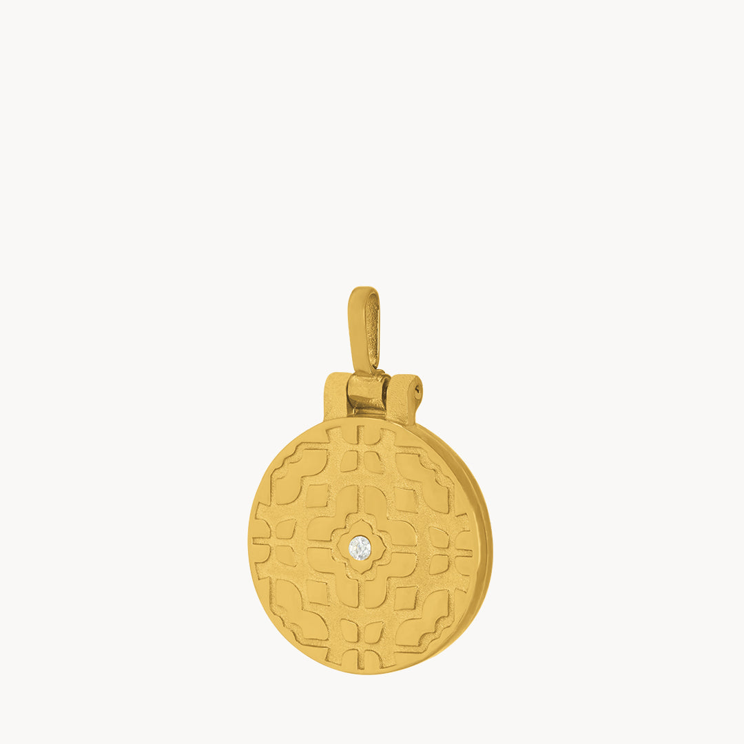 Bizzilla Photo Locket Pendant