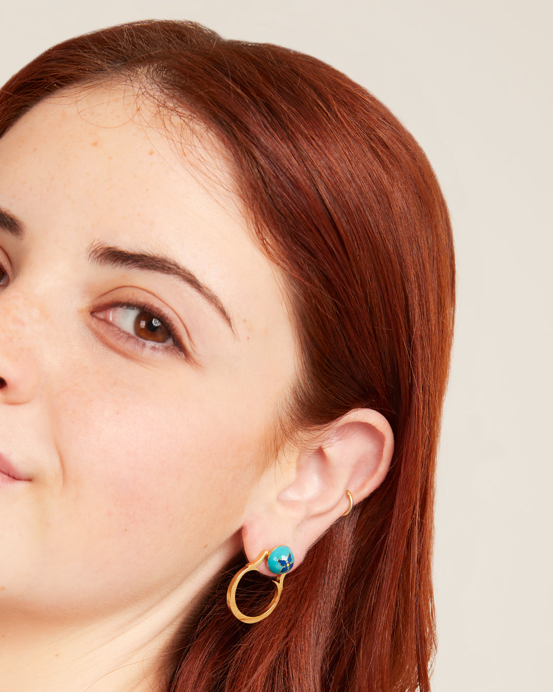 Friendship Ħabbata Studs, Gold