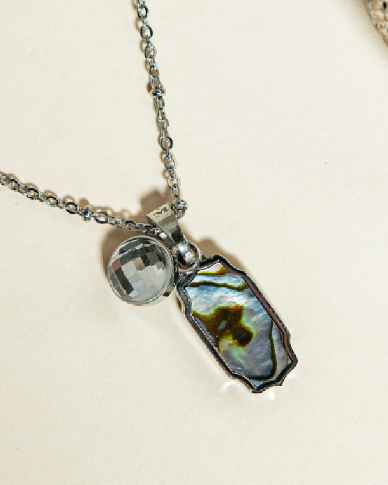 Mvintage Bizzilla Fearless Abalone Silver Pendant