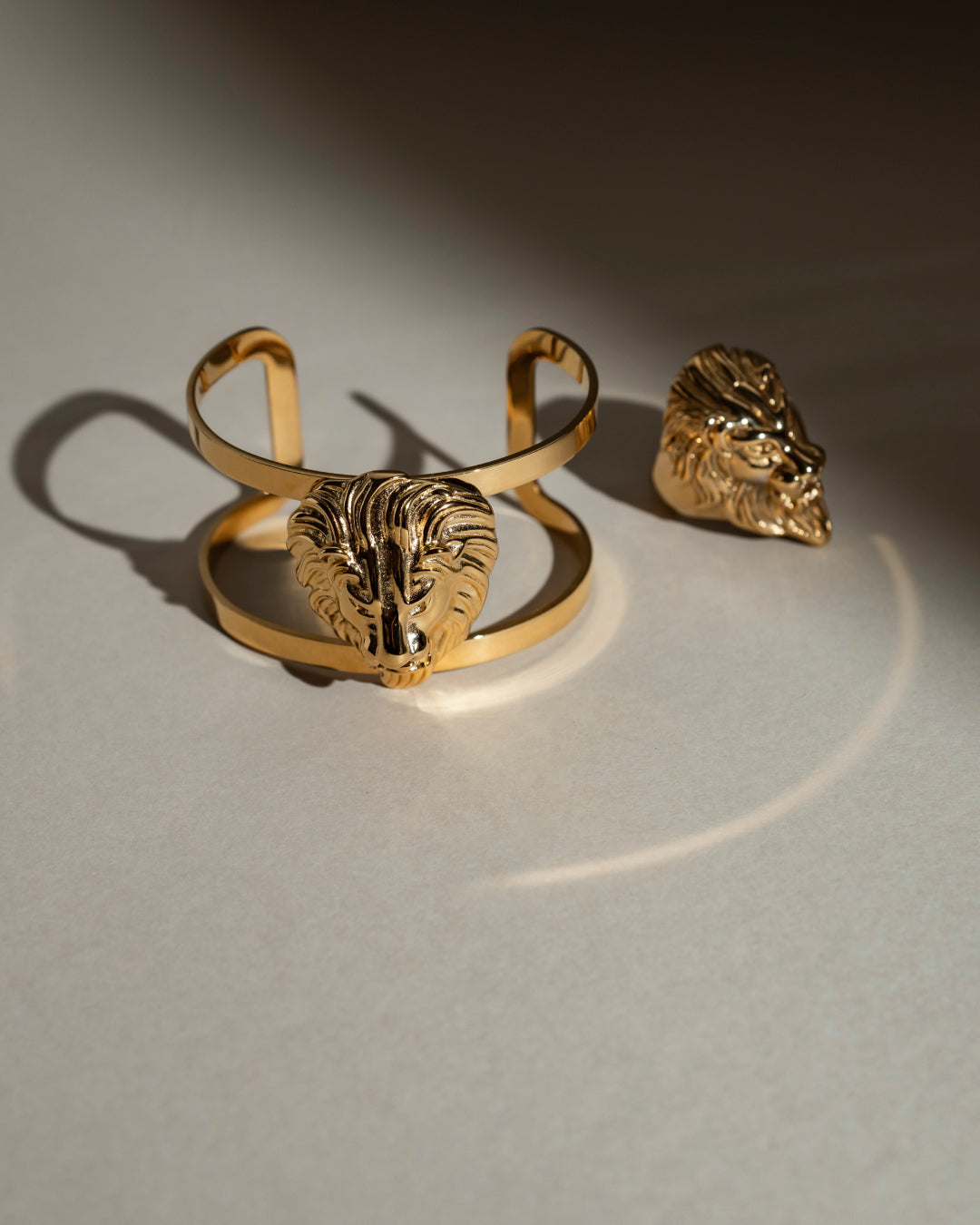 Lion Ħabbata Cuff