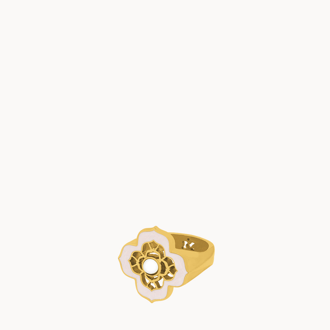 Timeless Pearl Pink Bizzilla Ring