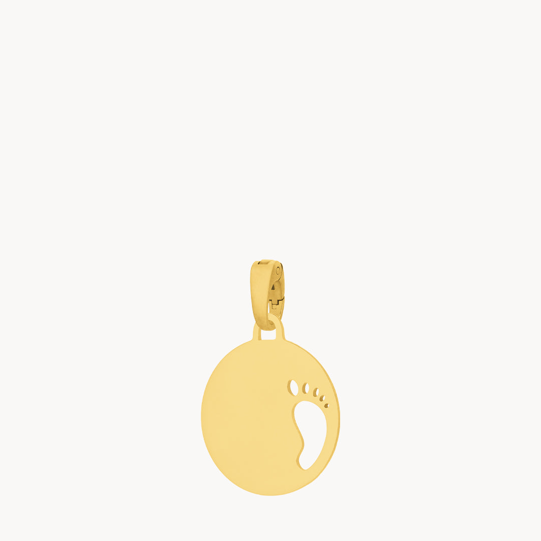 Newborn Engravable Pendant, Gold