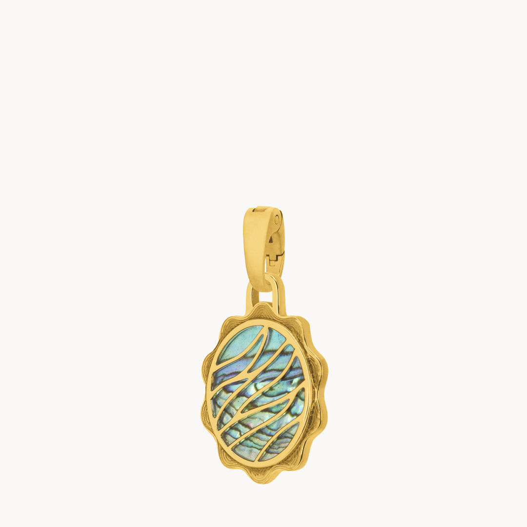 Fearlessness Wave Pendant, Gold