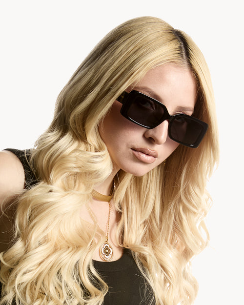 Sarah's Chic Black Sunglasses