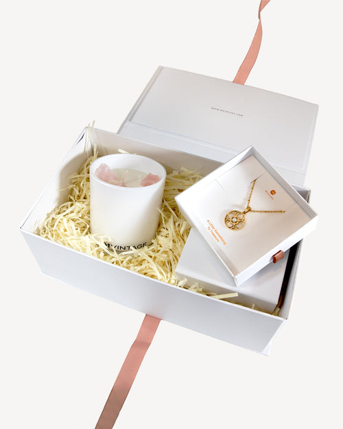 Radiant Vanilla Candle Gift Set