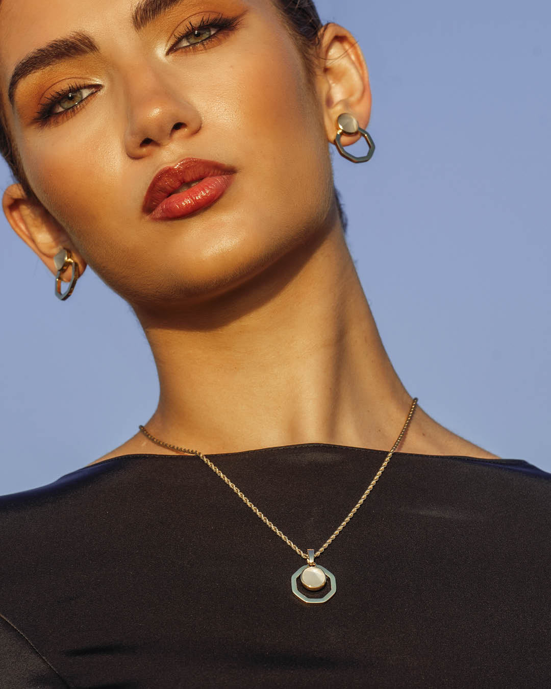 Faith Stone White Cateye Ħabbata Pendant, Gold