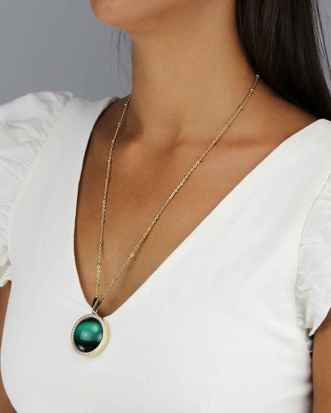 Confidence Emerald Cateye Twist Stone