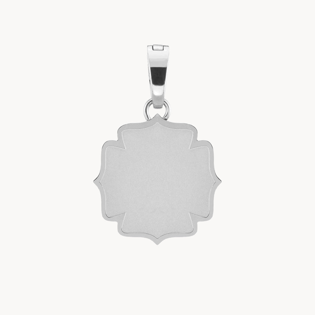 Fjura Engravable Pendant, Silver
