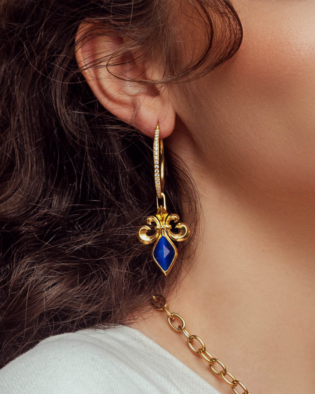 Perseverance Stone Blue Cateye Fleur de-Lis Pendant, Gold