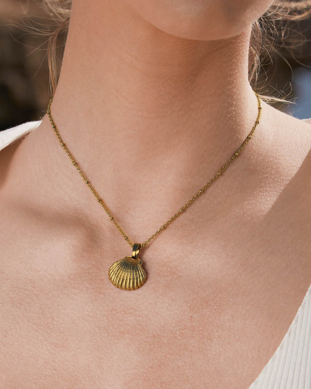 Lucky Vibes Pendant, Gold